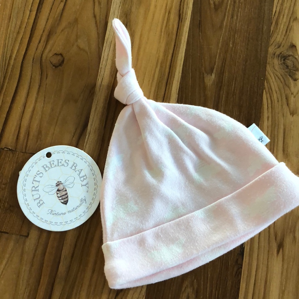 BURT’S BEES organic cotton Cloud Bee baby hat